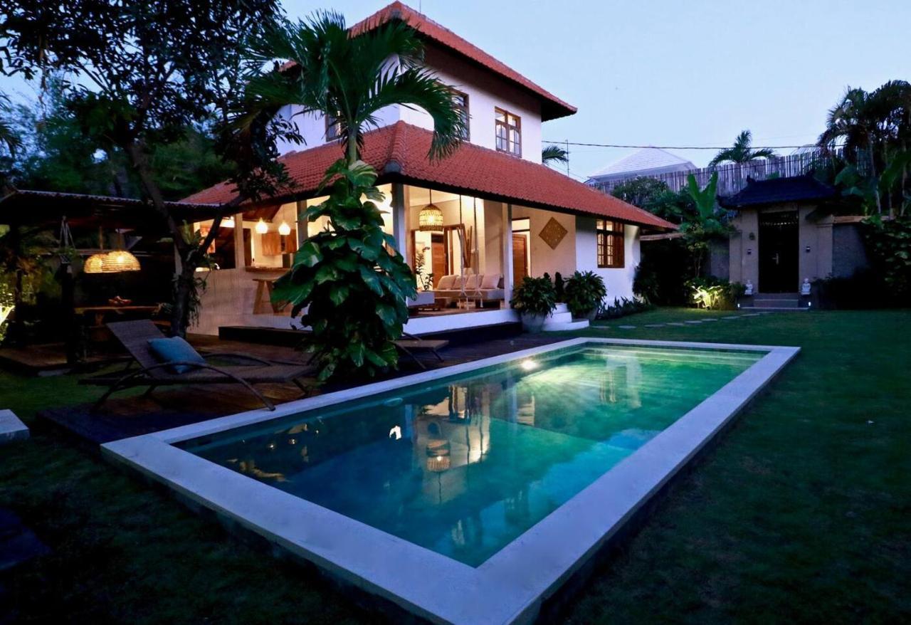 Villa Santai, Huge Garden Seminyak Square エクステリア 写真