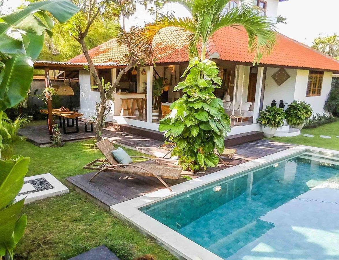 Villa Santai, Huge Garden Seminyak Square エクステリア 写真