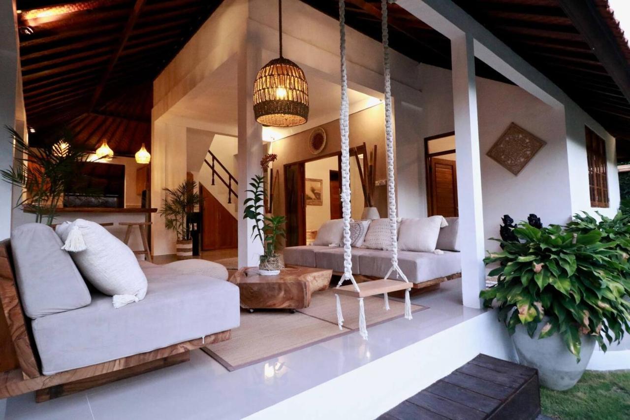 Villa Santai, Huge Garden Seminyak Square エクステリア 写真